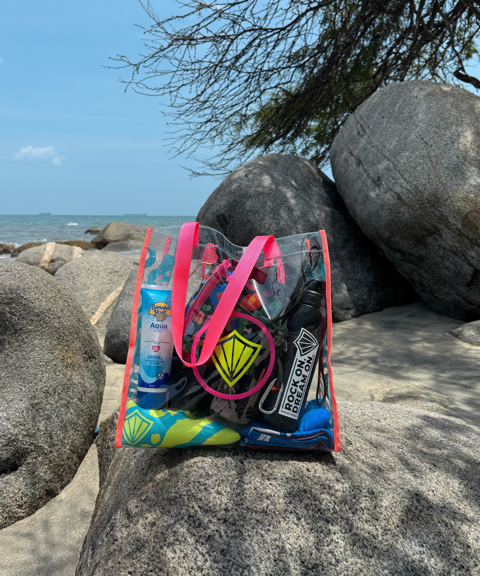 Bolsa-de-Playa-Melon-Blue-Pink-1-web.jpg