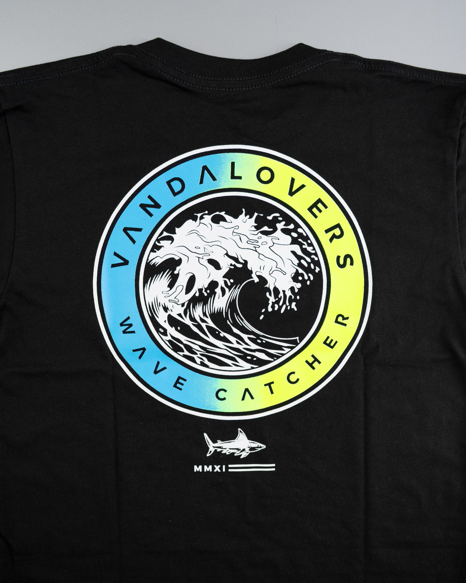 Camiseta Niño Wave Catcher Black AZYW