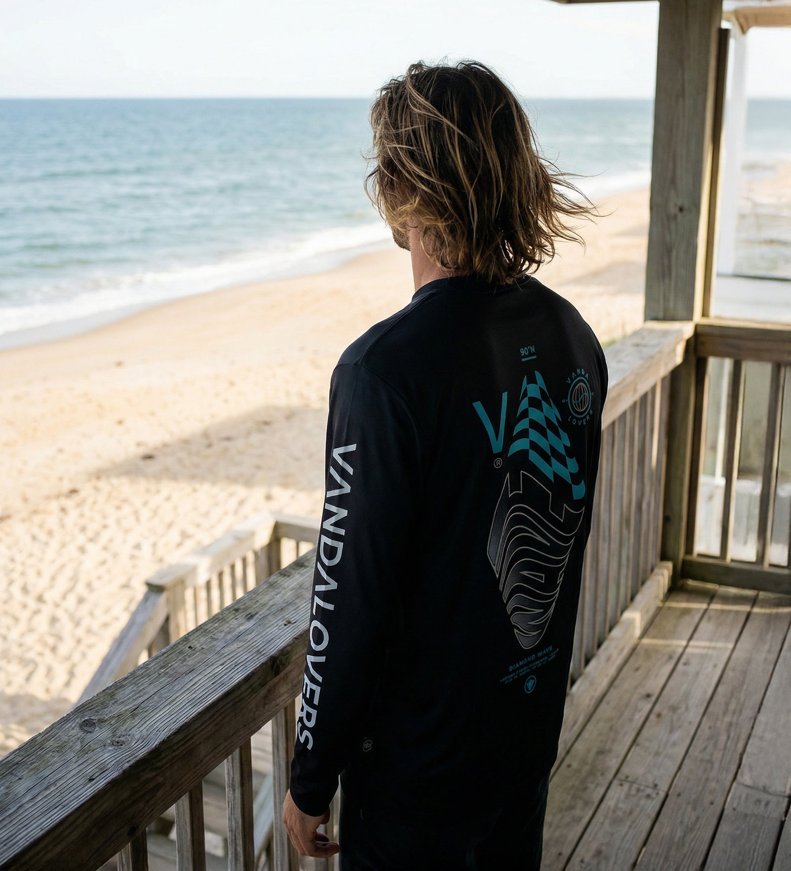 Camiseta-Solarproof-Diamond-Wave-Black-AZ-IA-1_3d6b8c1d-4c6a-49ad-8287-e07d7bd9534b.jpg