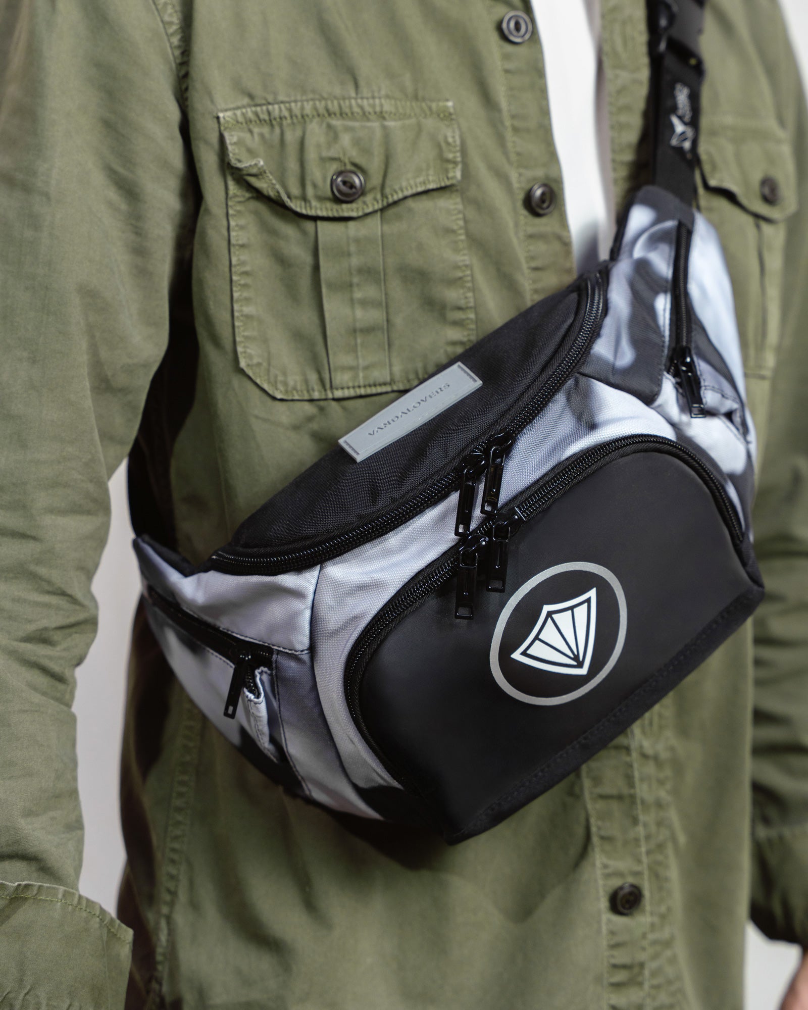 Canguro Icon Grunge BK
