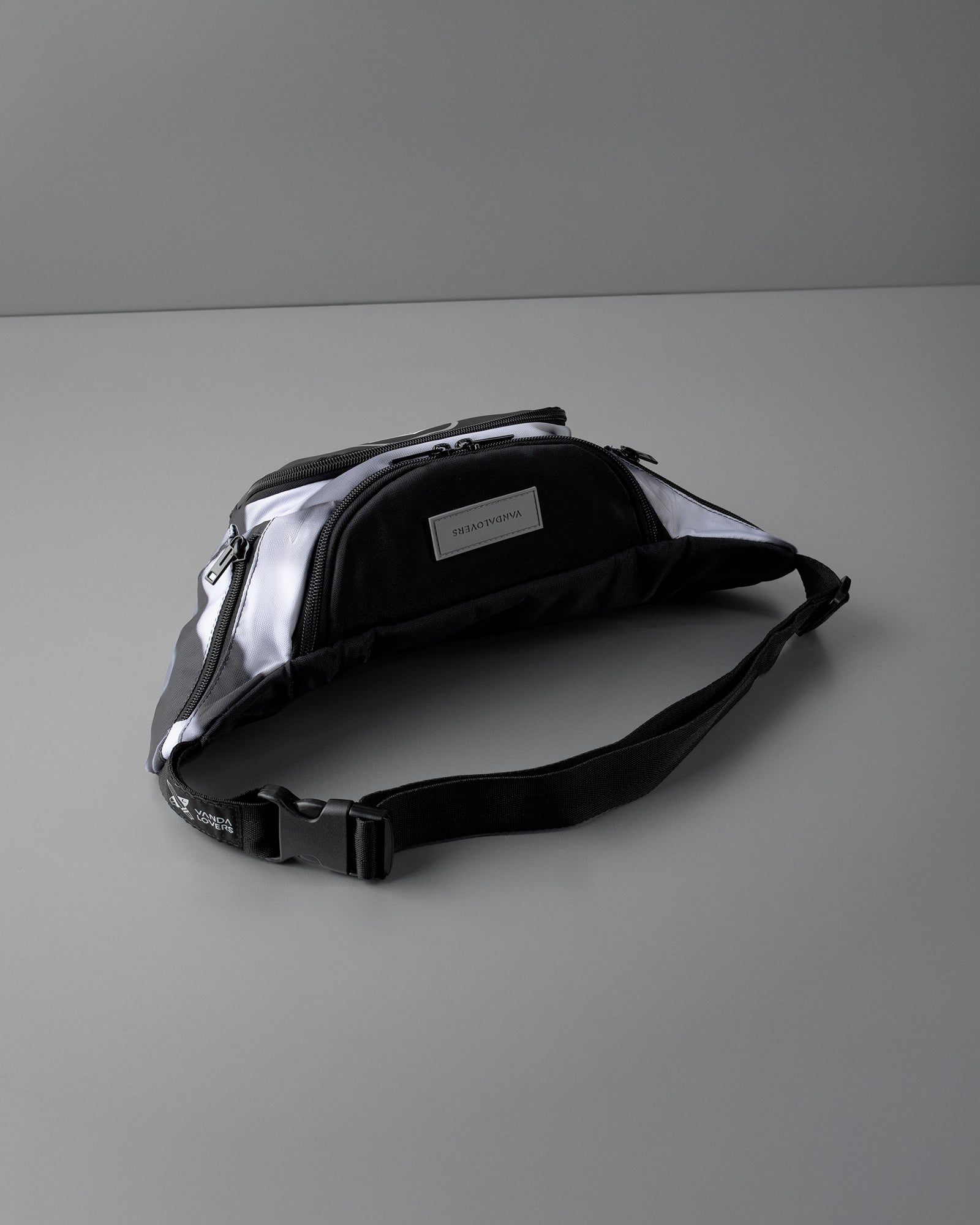 Canguro Icon Grunge BK