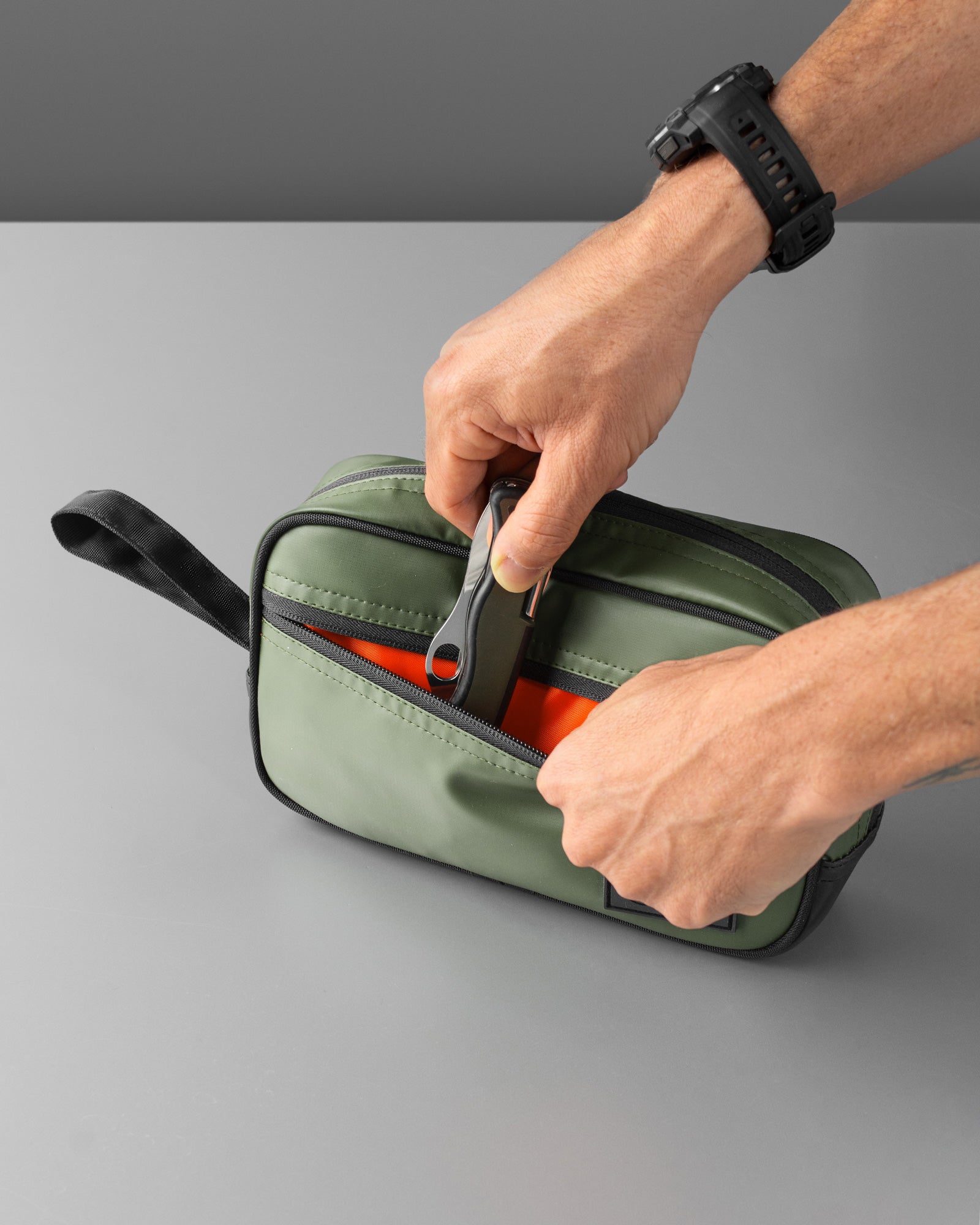 Estuche Travel Clasico Vertigo Green
