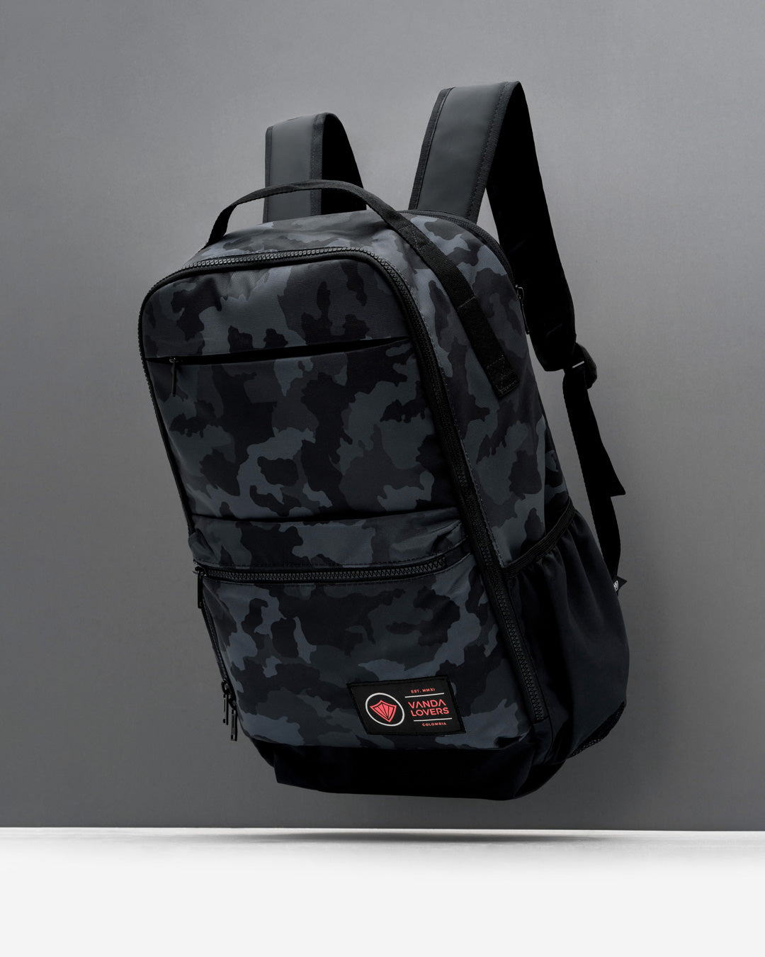 Expedition-Camo-SN-Diagonal-Flotante.jpg