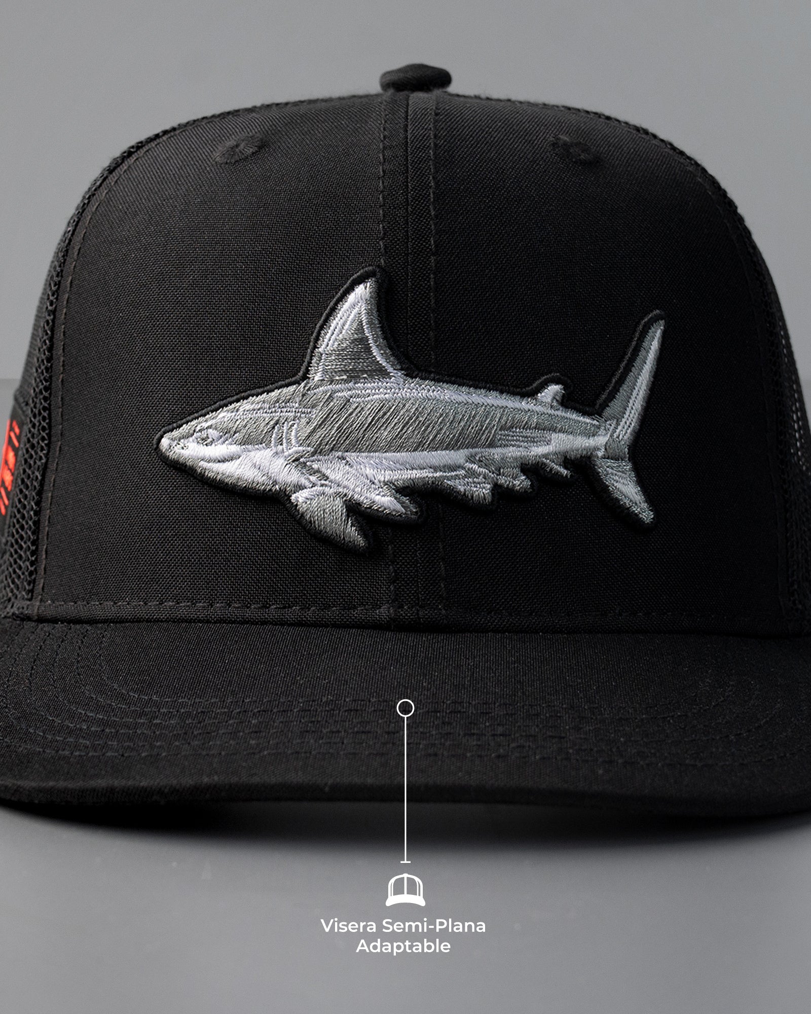 Gorra Trucker Shark SN 6P