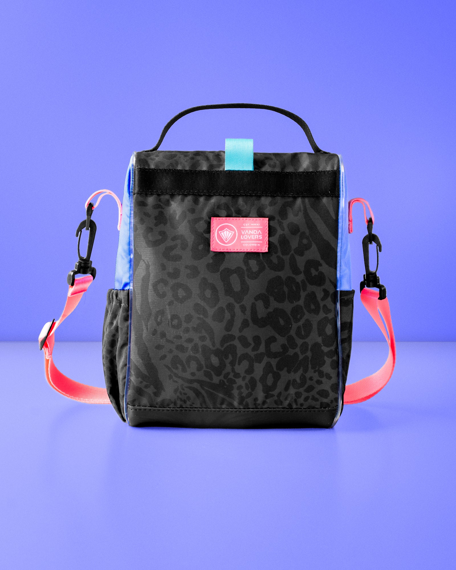 Lonchera Icon Nebula Black Violet AZPK