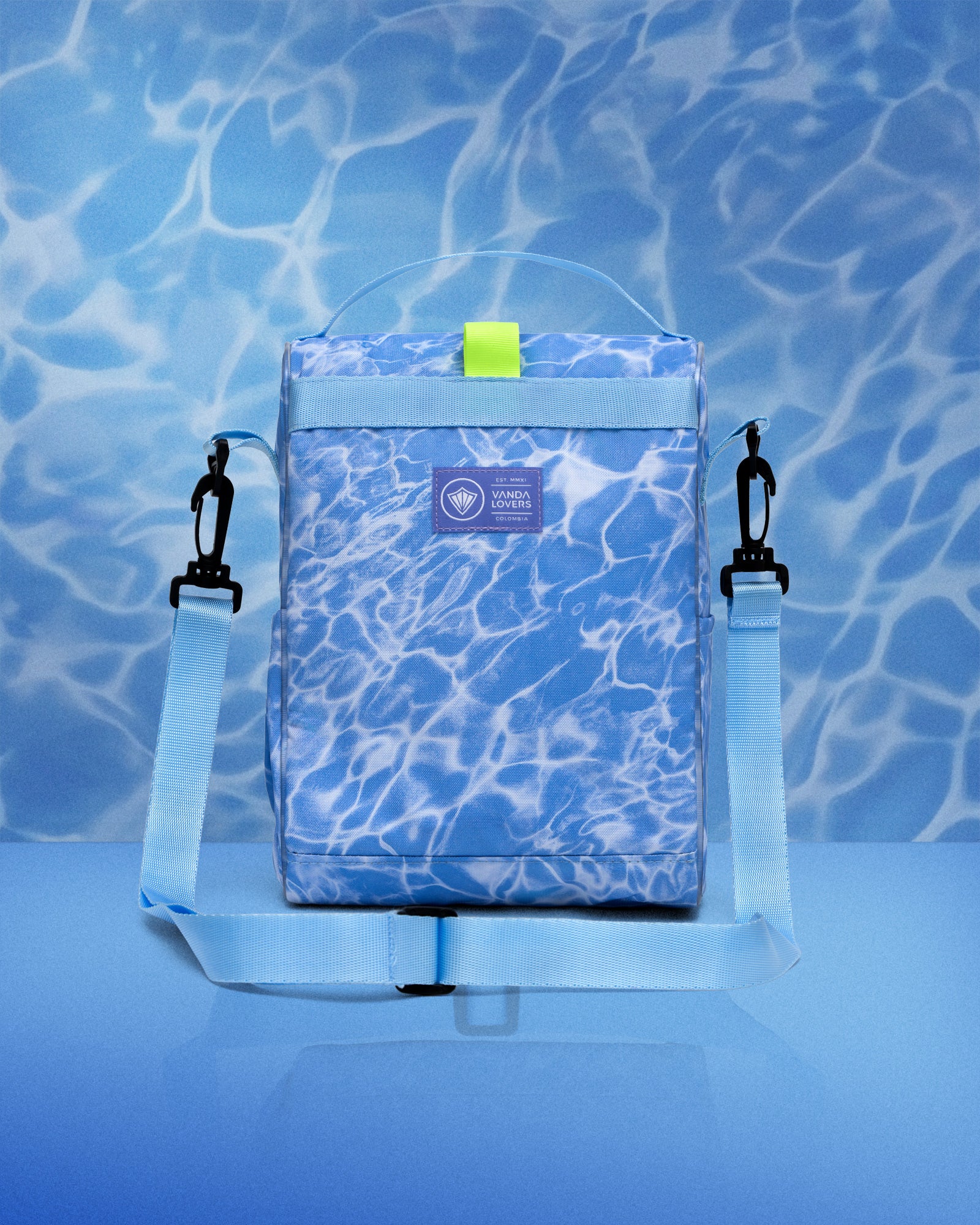 Lonchera Water Shades Aqua Violet YW