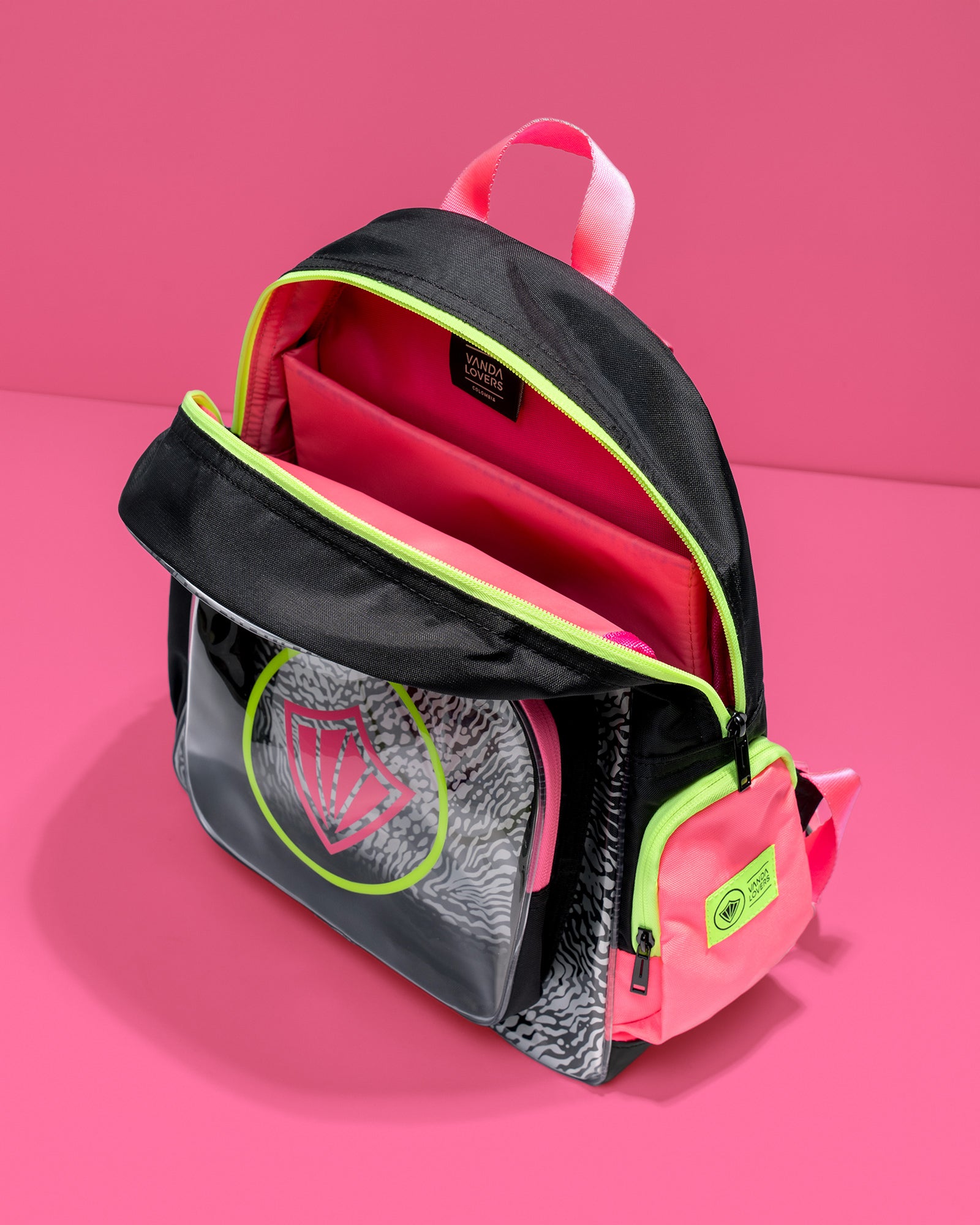 Mini-Plus-Animal-Groove-Black-Pink-YW-Detalle_ce608a23-808b-4017-83a6-d0e0da004e6c.jpg