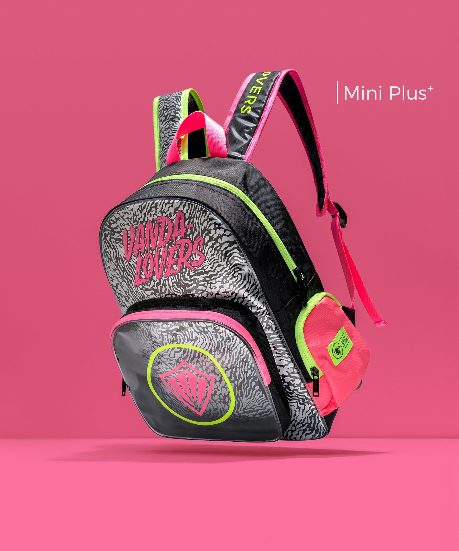 Mini-Plus-Animal-Groove-Black-Pink-YW-Diagonal-Flotante-2.jpg