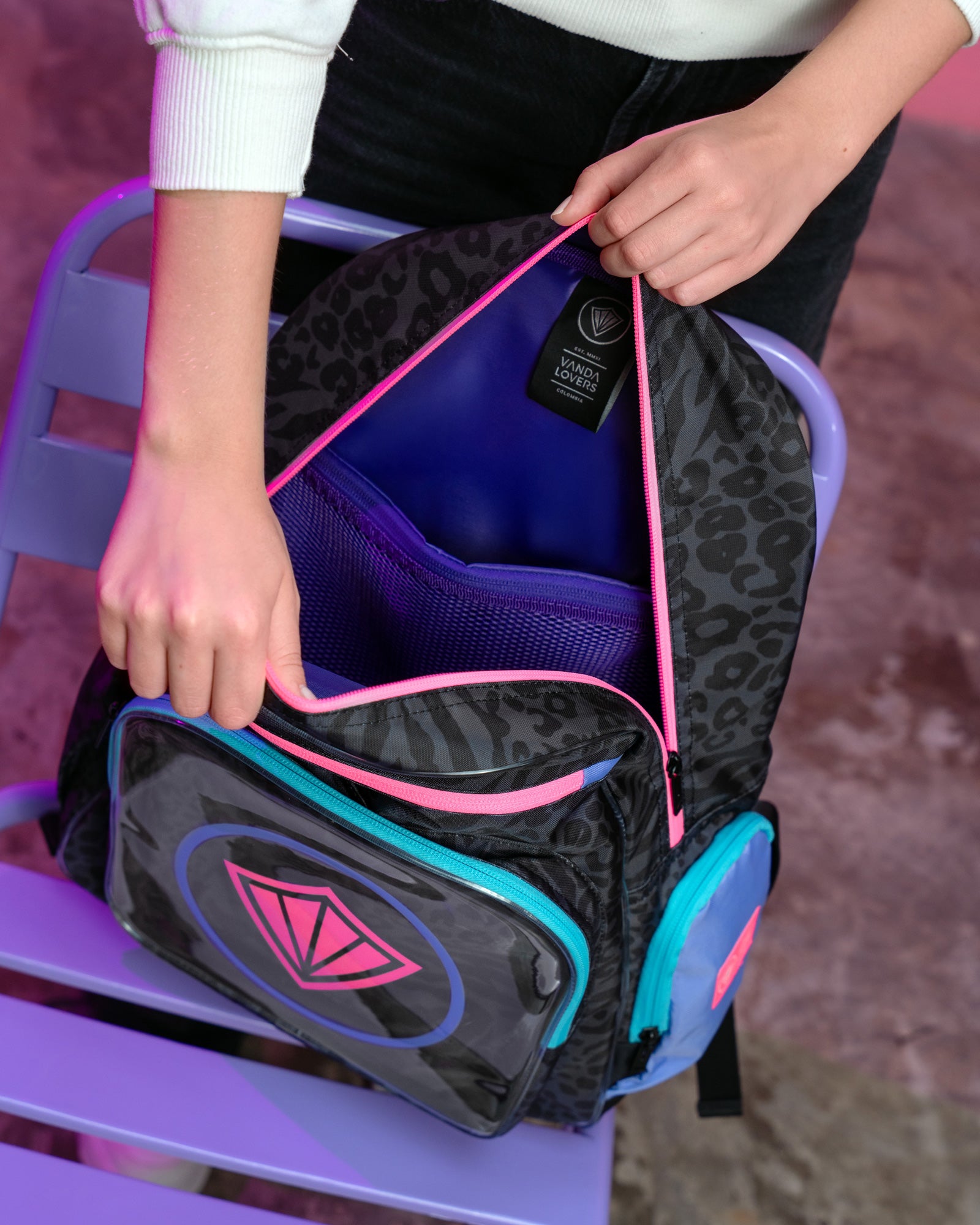 Morral Icon Nebula Black Violet PKAZ