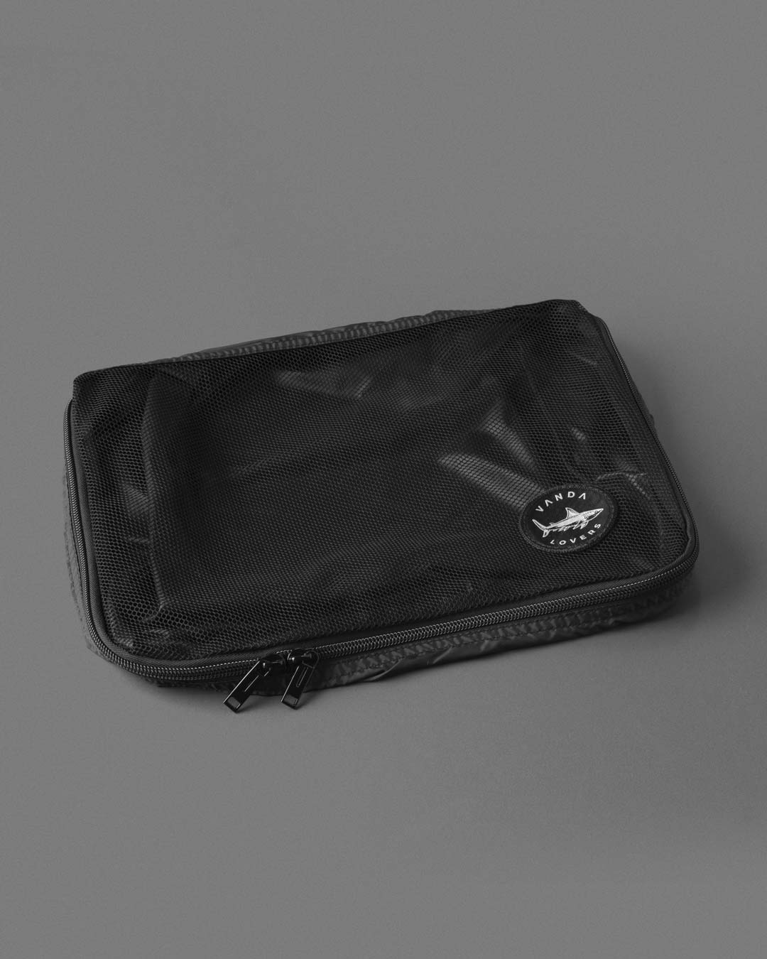 Organizador-de-Viaje-Shark-Black-M-2_7772b596-5fa4-441e-bc7f-c2658bfe9850.jpg