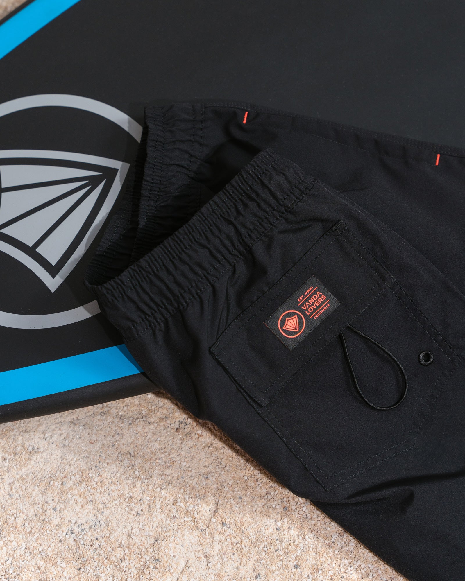 Pantaloneta Icon Shark Black SN