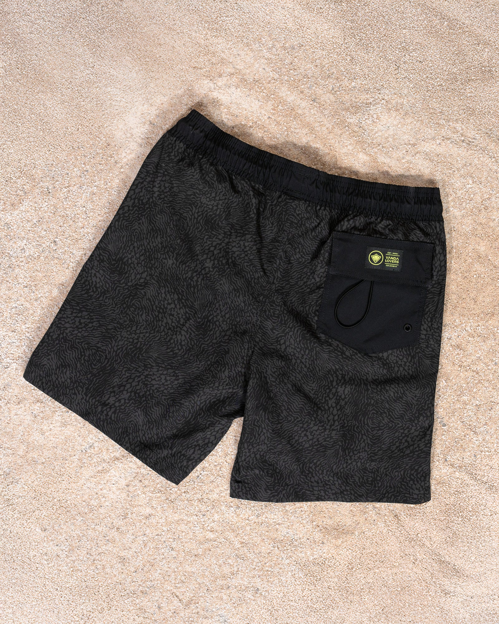Pantaloneta Icon Shark Savage Black YW