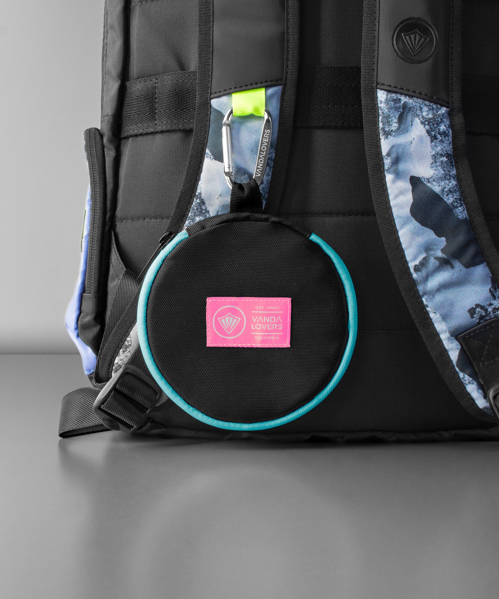 Portacables-Black-PKAZ-1.jpg