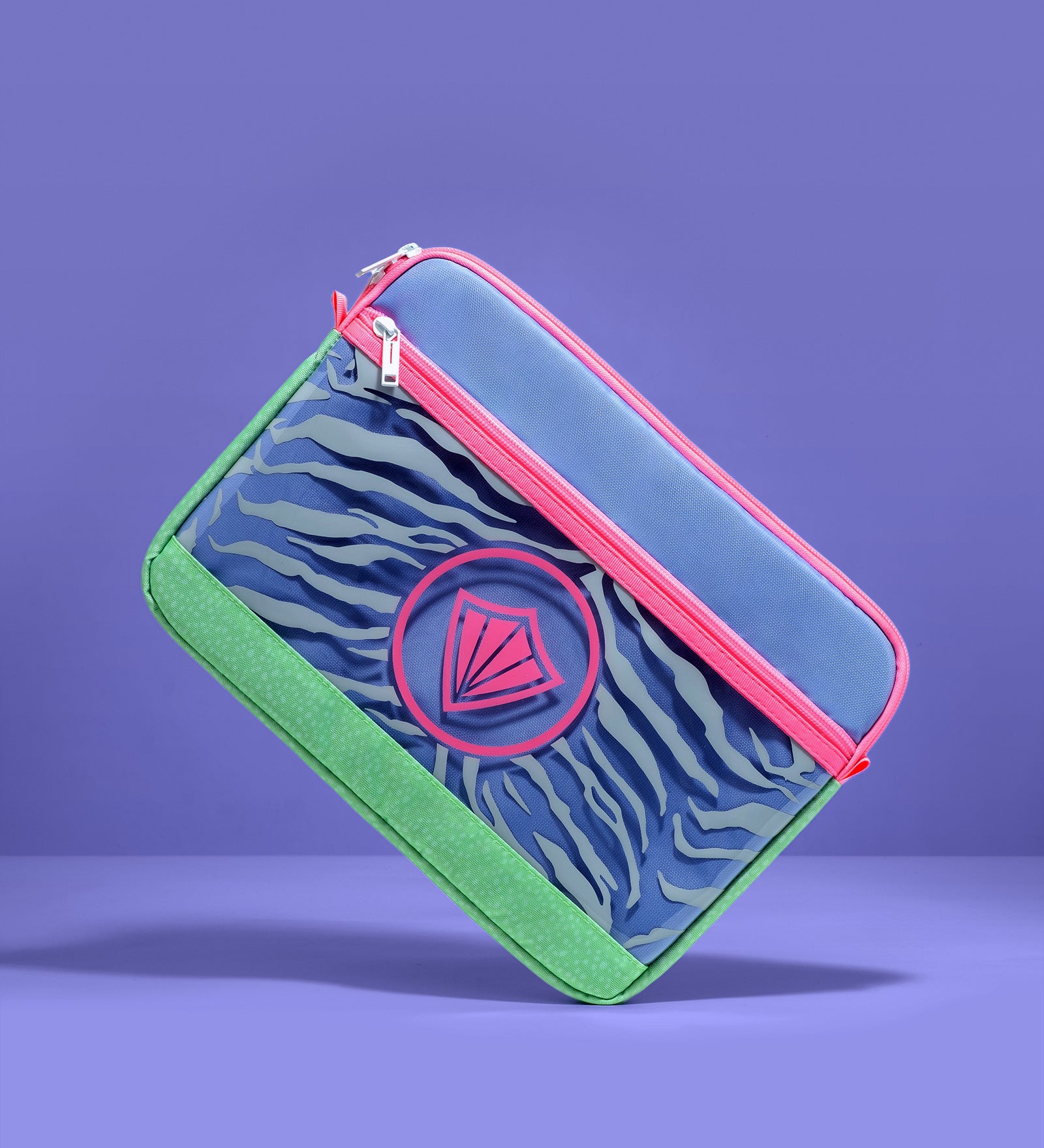 S_Funda-Savage-Violet-Blue-Diagonal.jpg
