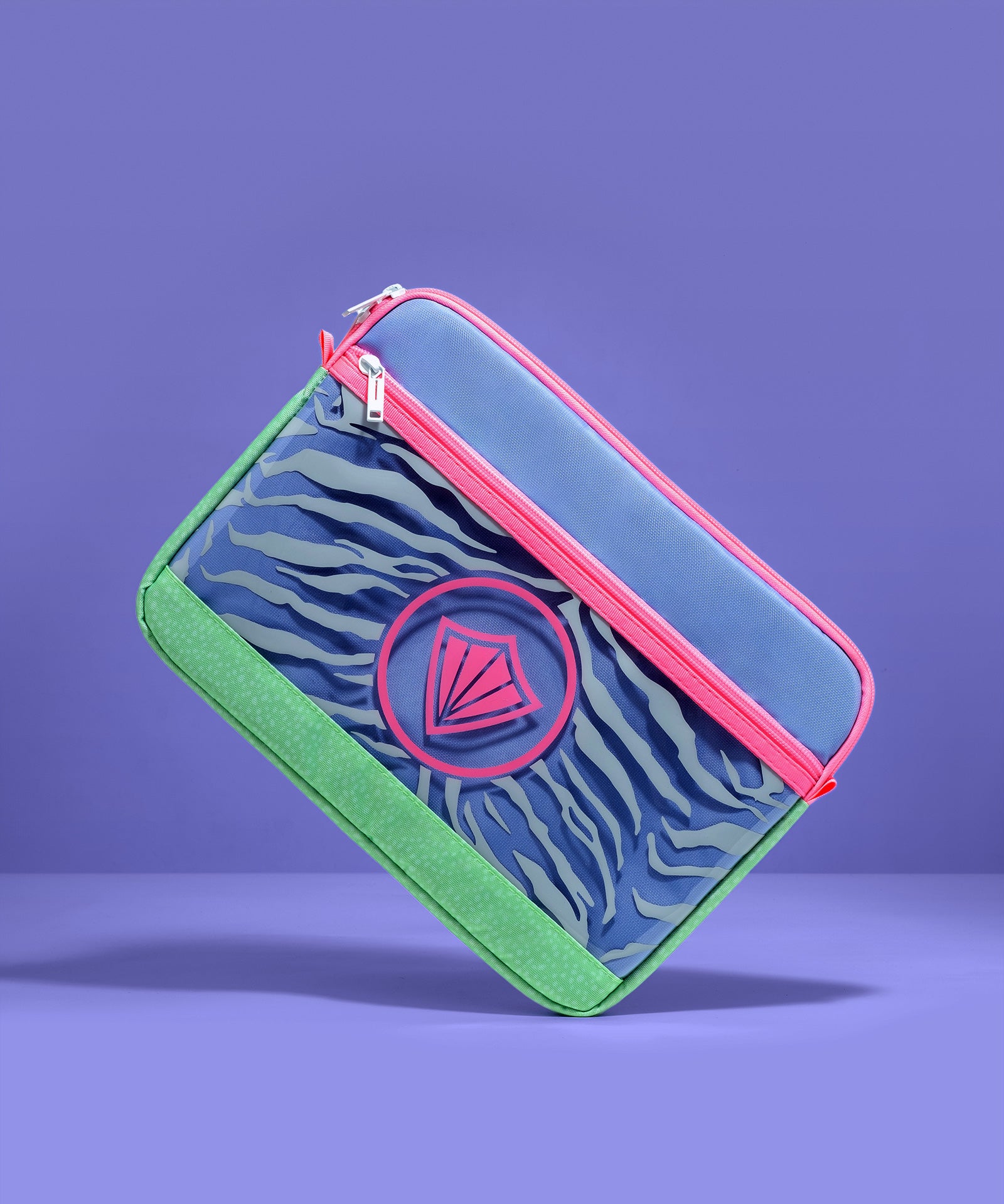 S_Funda-Savage-Violet-Blue-Diagonal.jpg