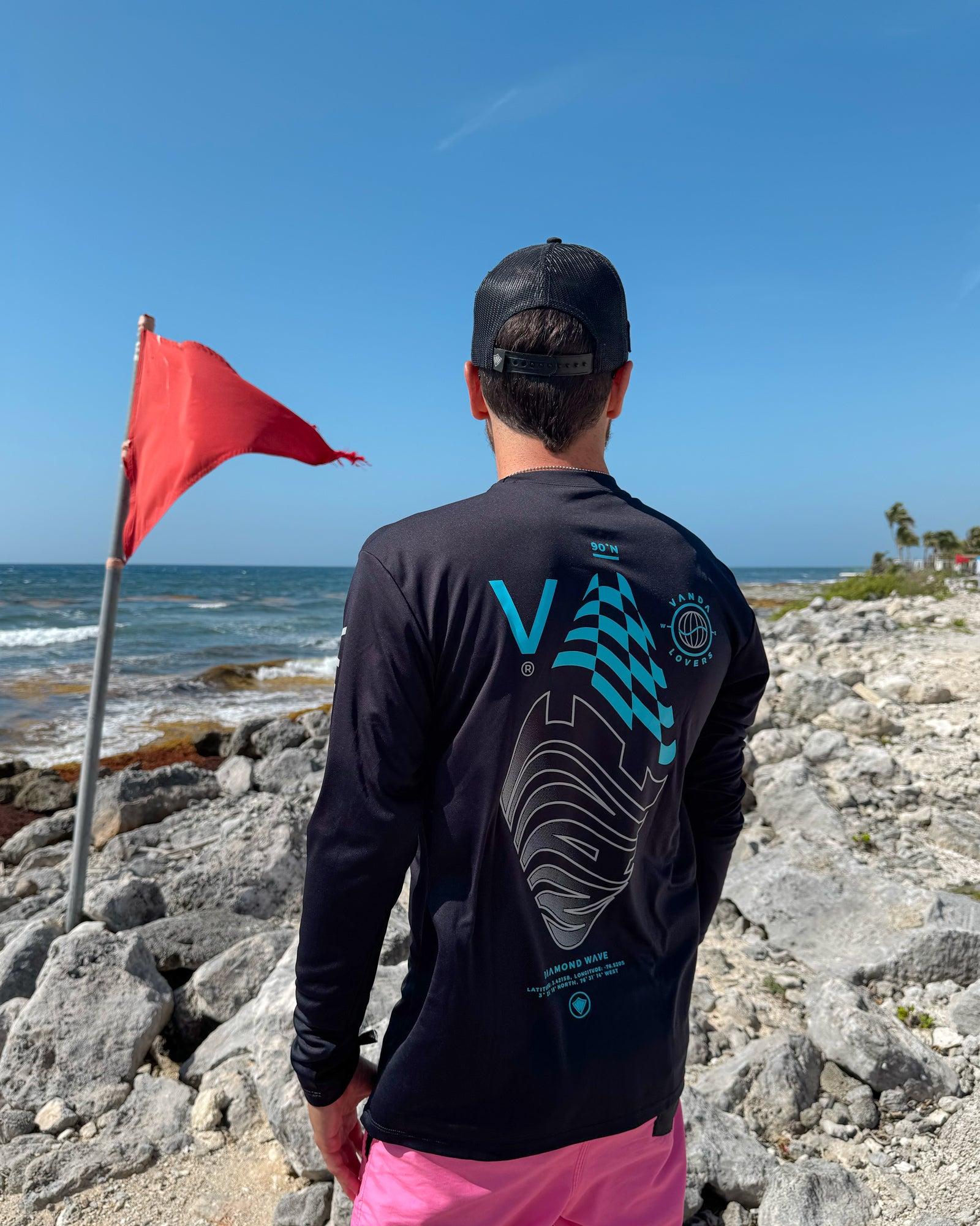 Camiseta Solarproof Diamond Wave Black AZ