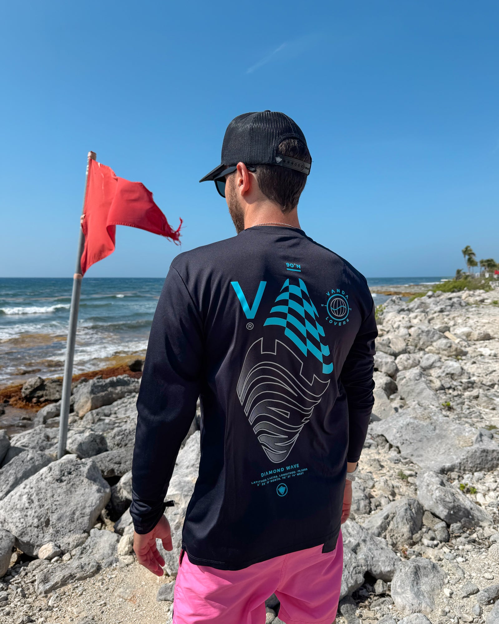 Camiseta Solarproof Diamond Wave Black AZ