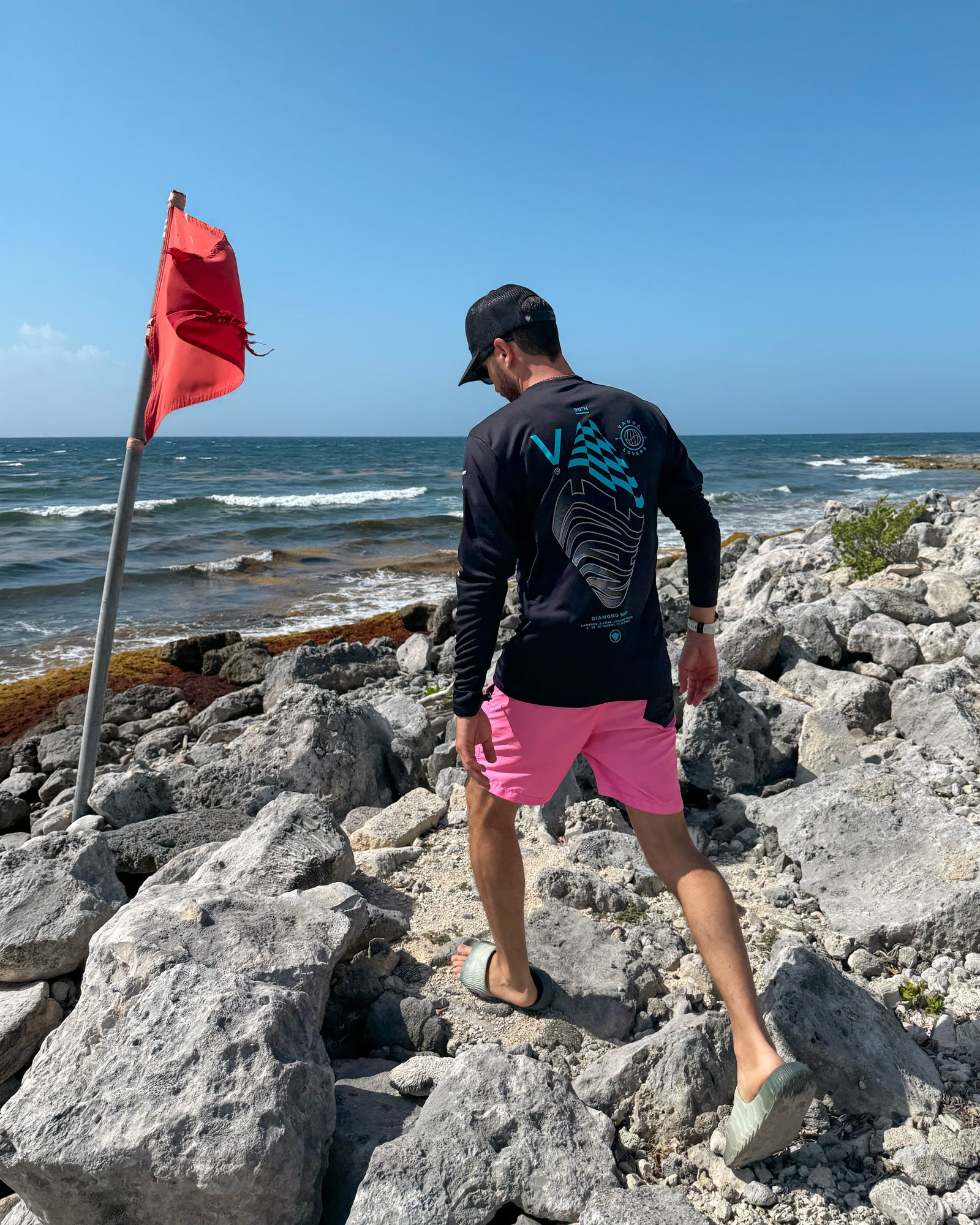 Camiseta Solarproof Diamond Wave Black AZ